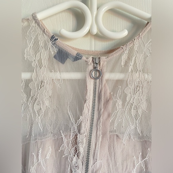 Coquette  Blouse AEO Lace Ruffle Top XL Ethereal - Picture 9 of 16